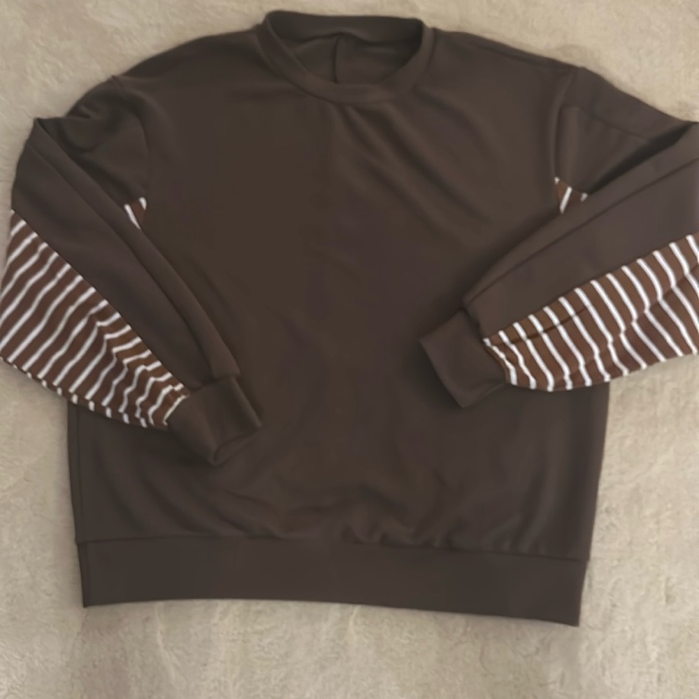 Oversized milk chocolate sweatshirt